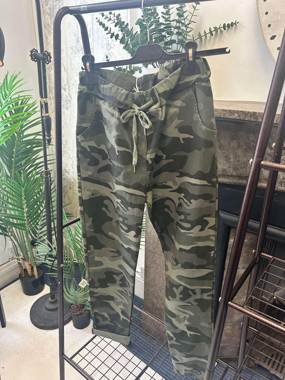 Hannah Camo Magic Jogger