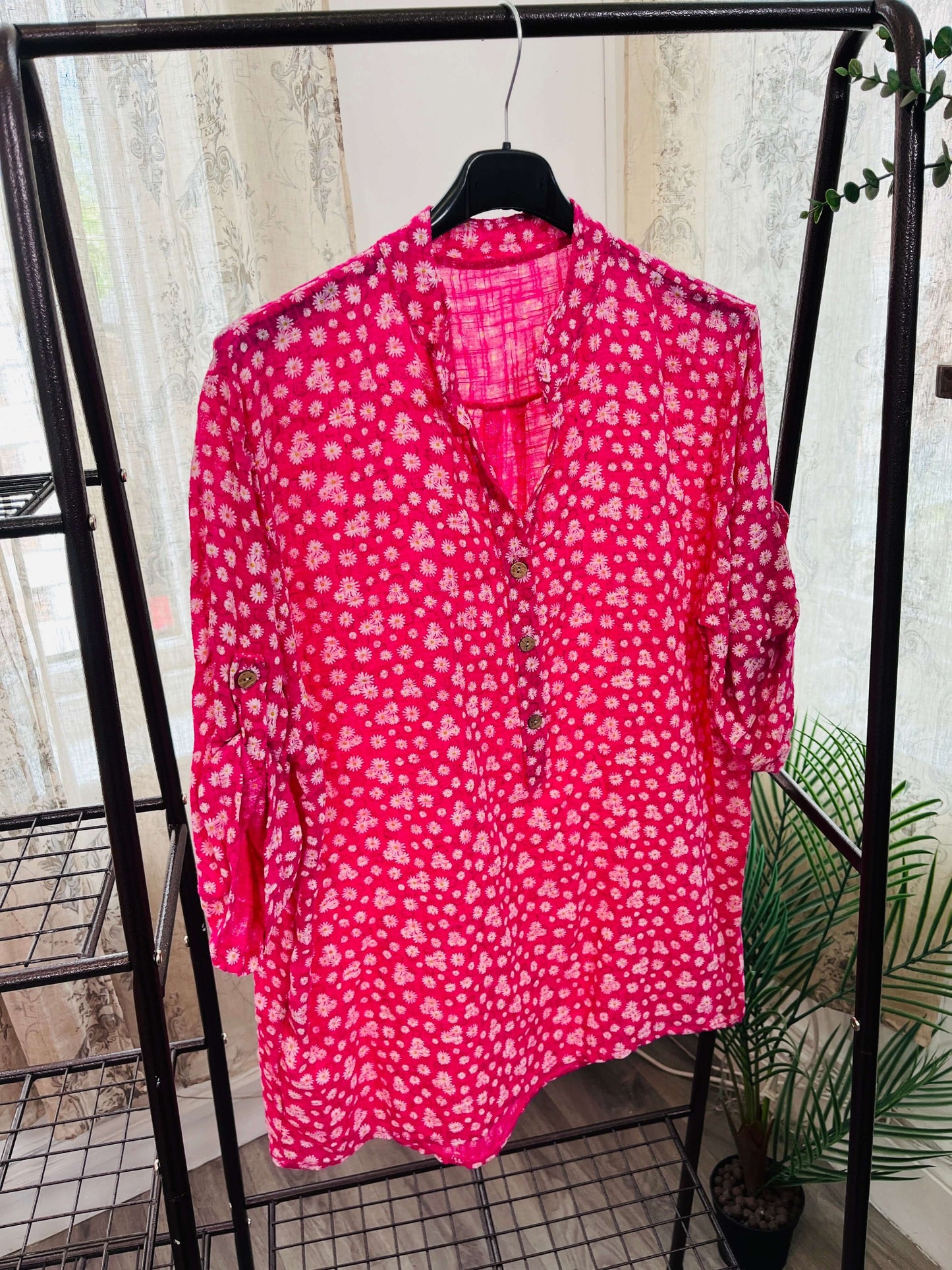 Casual 3 Button Blouse Ditsy - Floral