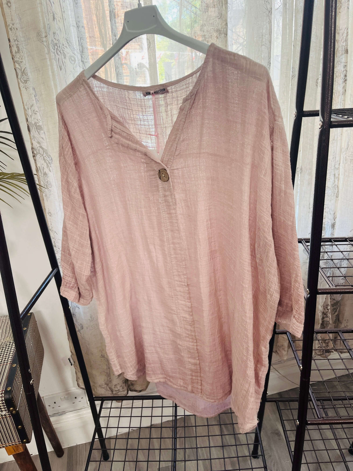 Anna One Button Linen Slouchy Blouse