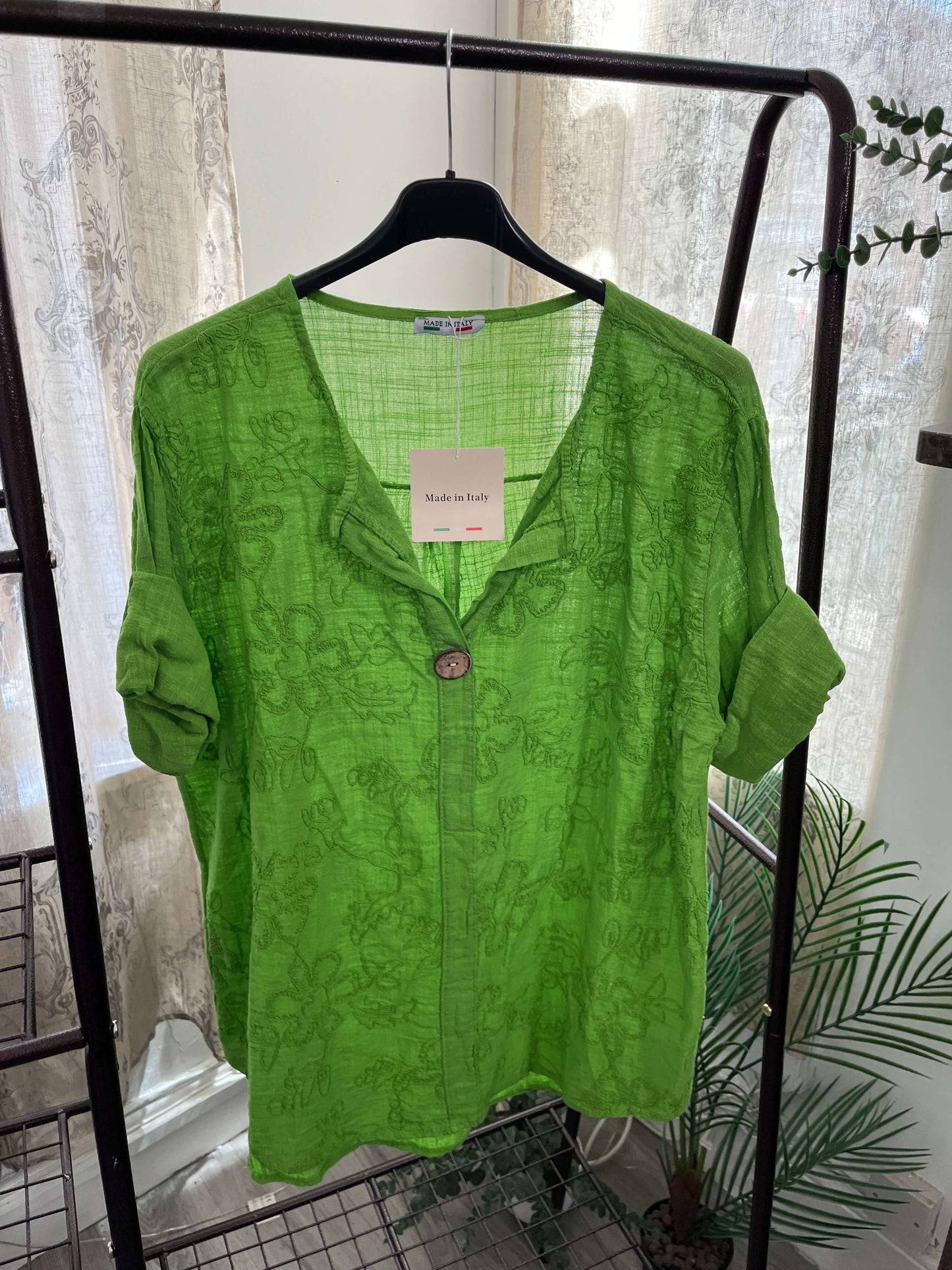 Amelia Floral Embroidered One Button Boxy Blouse