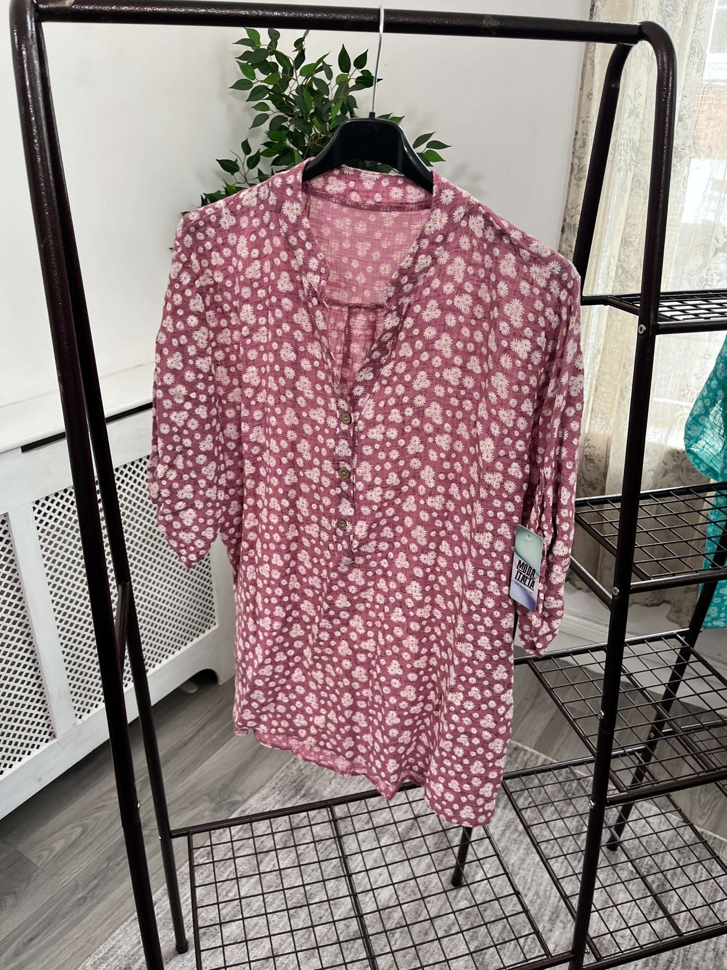Casual 3 Button Blouse Ditsy - Floral