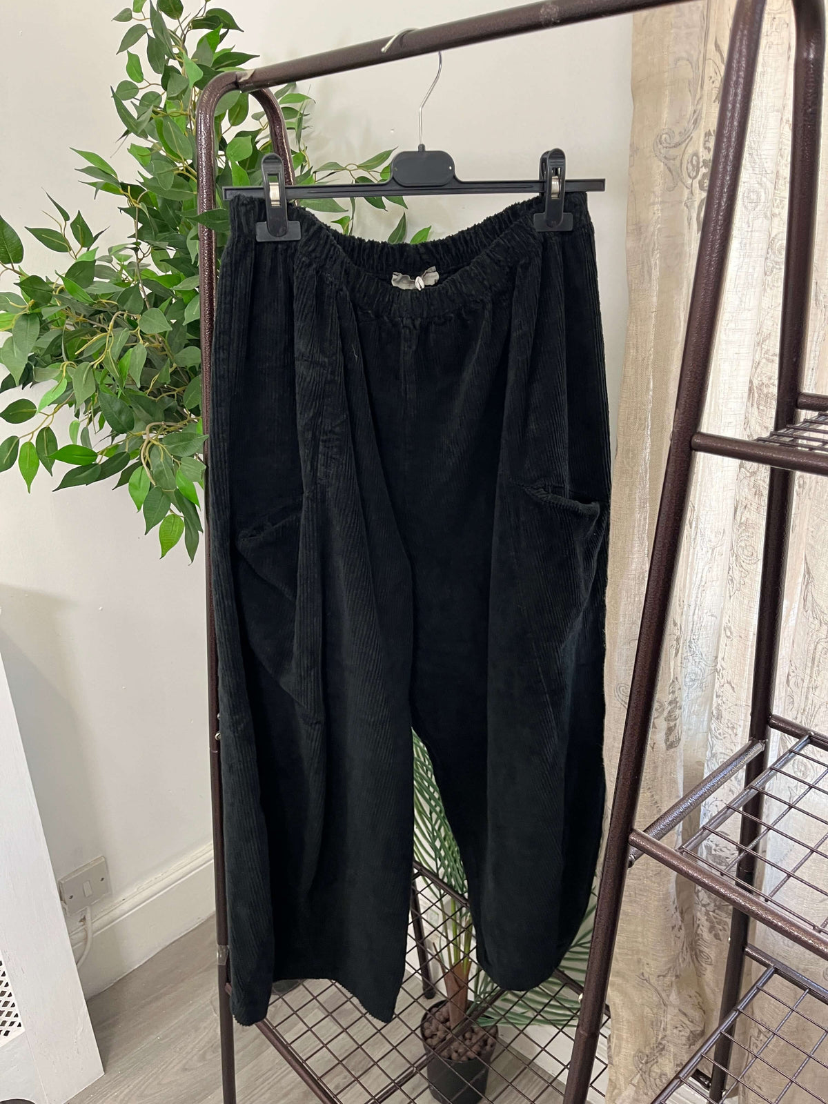 Jumbo Cord Ladies Barrel Trouser