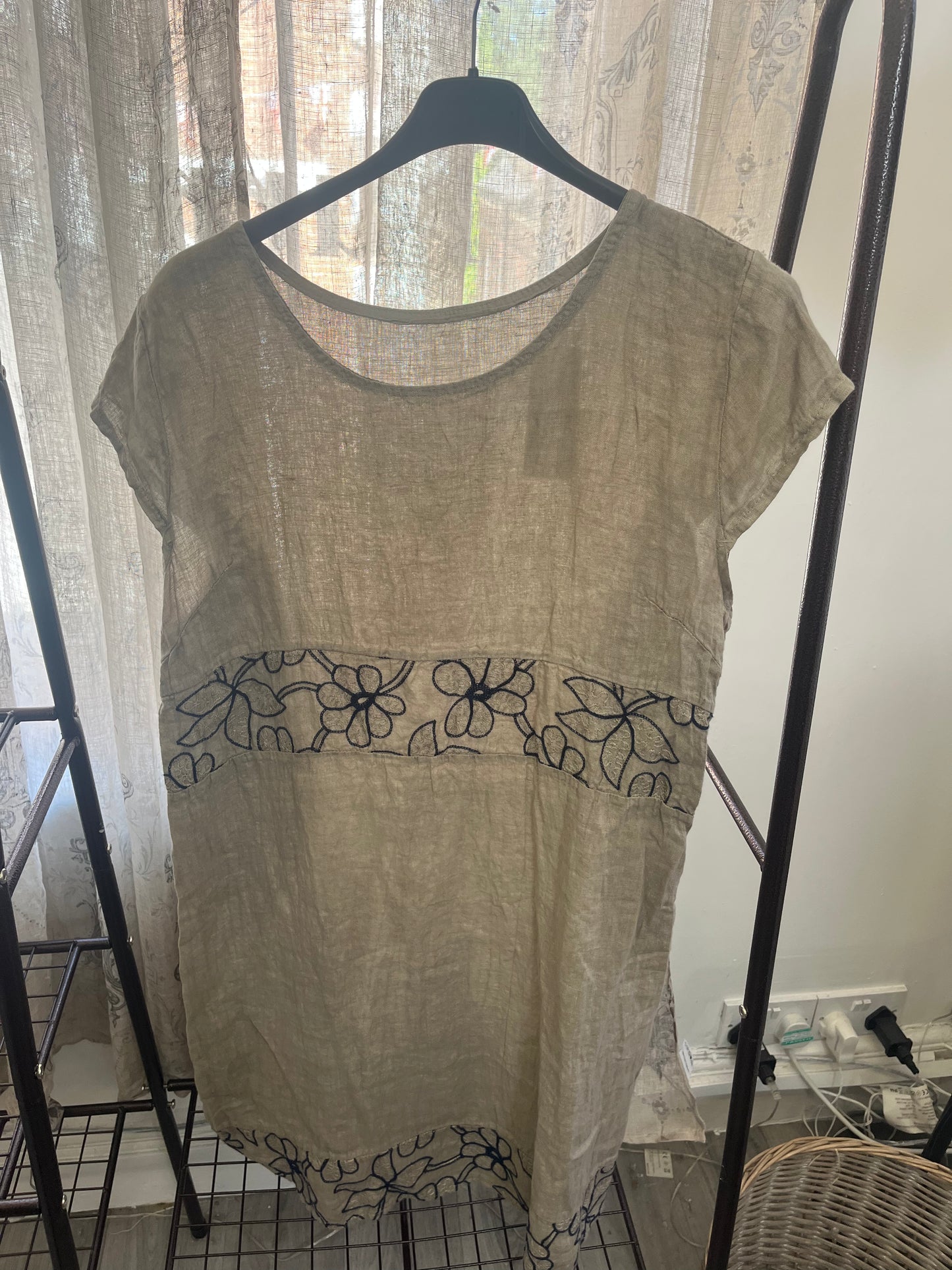 Flower Detail Side Panel Shift Dress