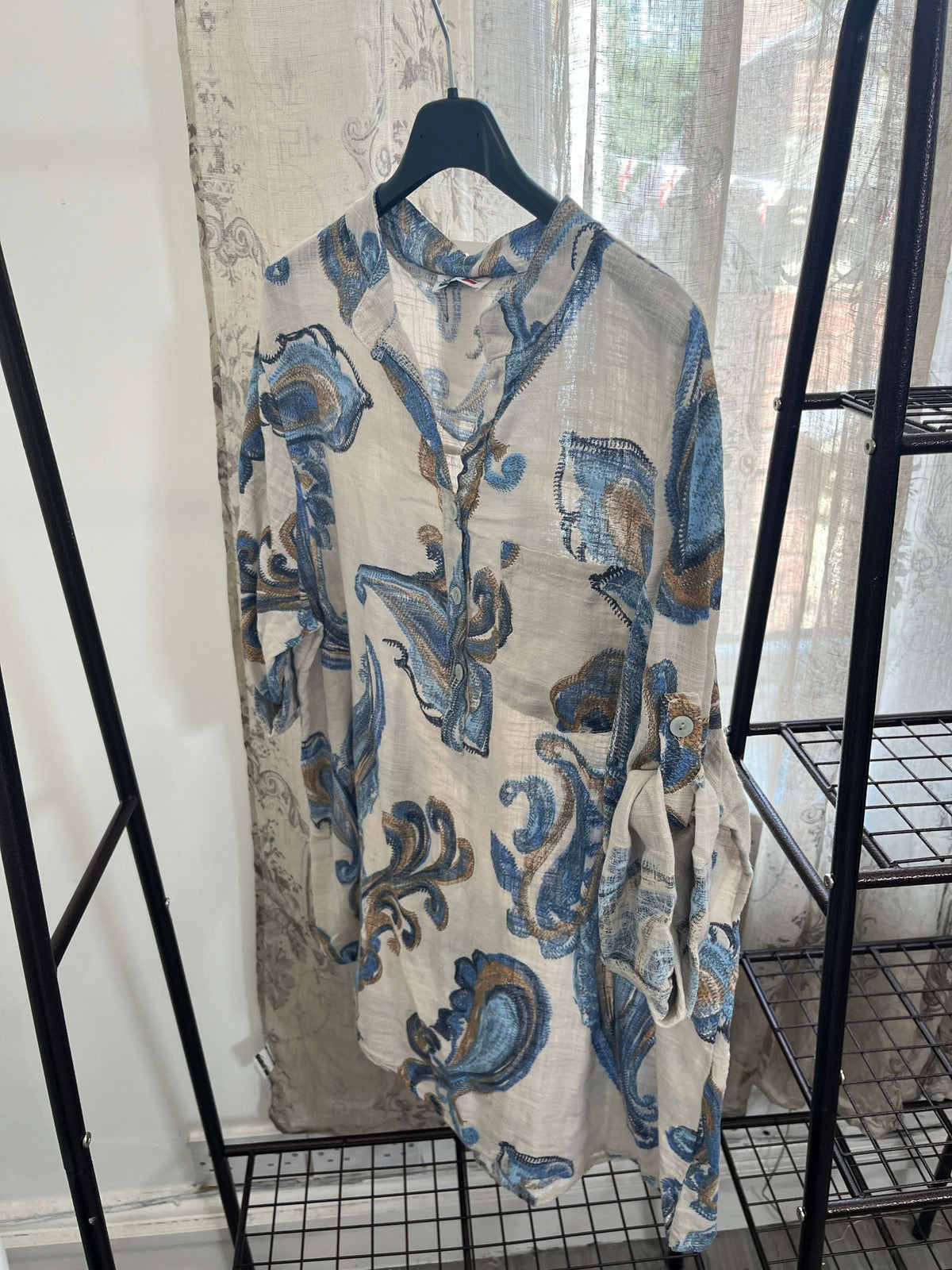 Casual 3 Button Blouse - Paisley Leaf Print