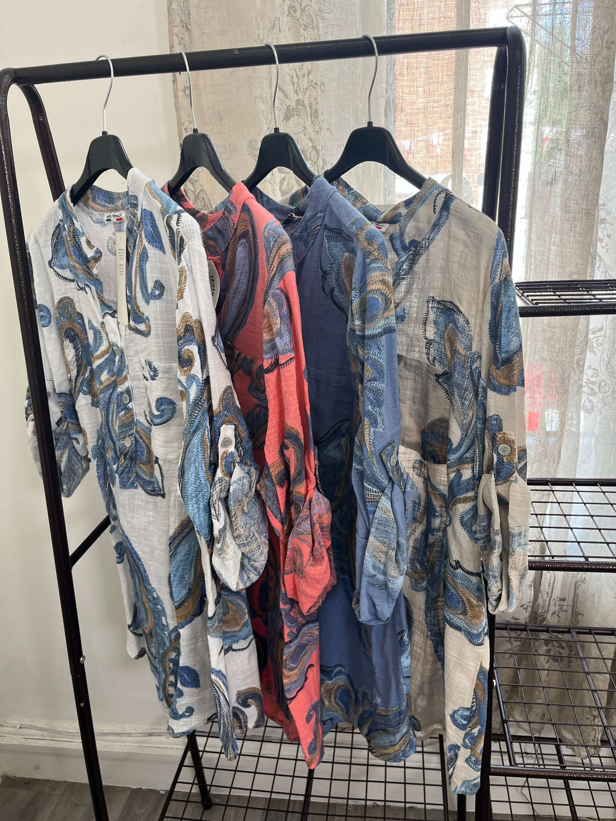Casual 3 Button Blouse - Paisley Leaf Print