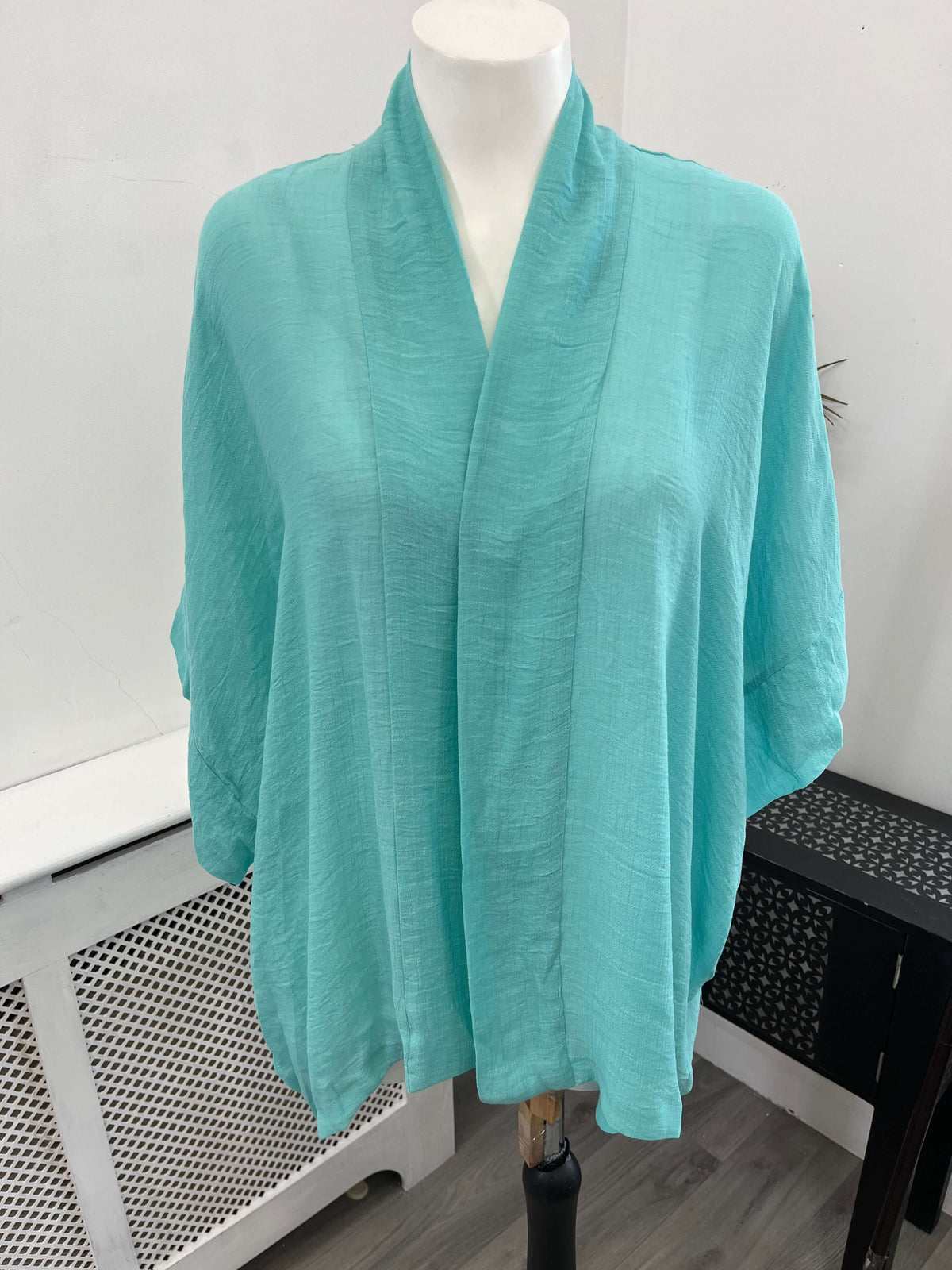Relaxed Edge to Edge Kimono