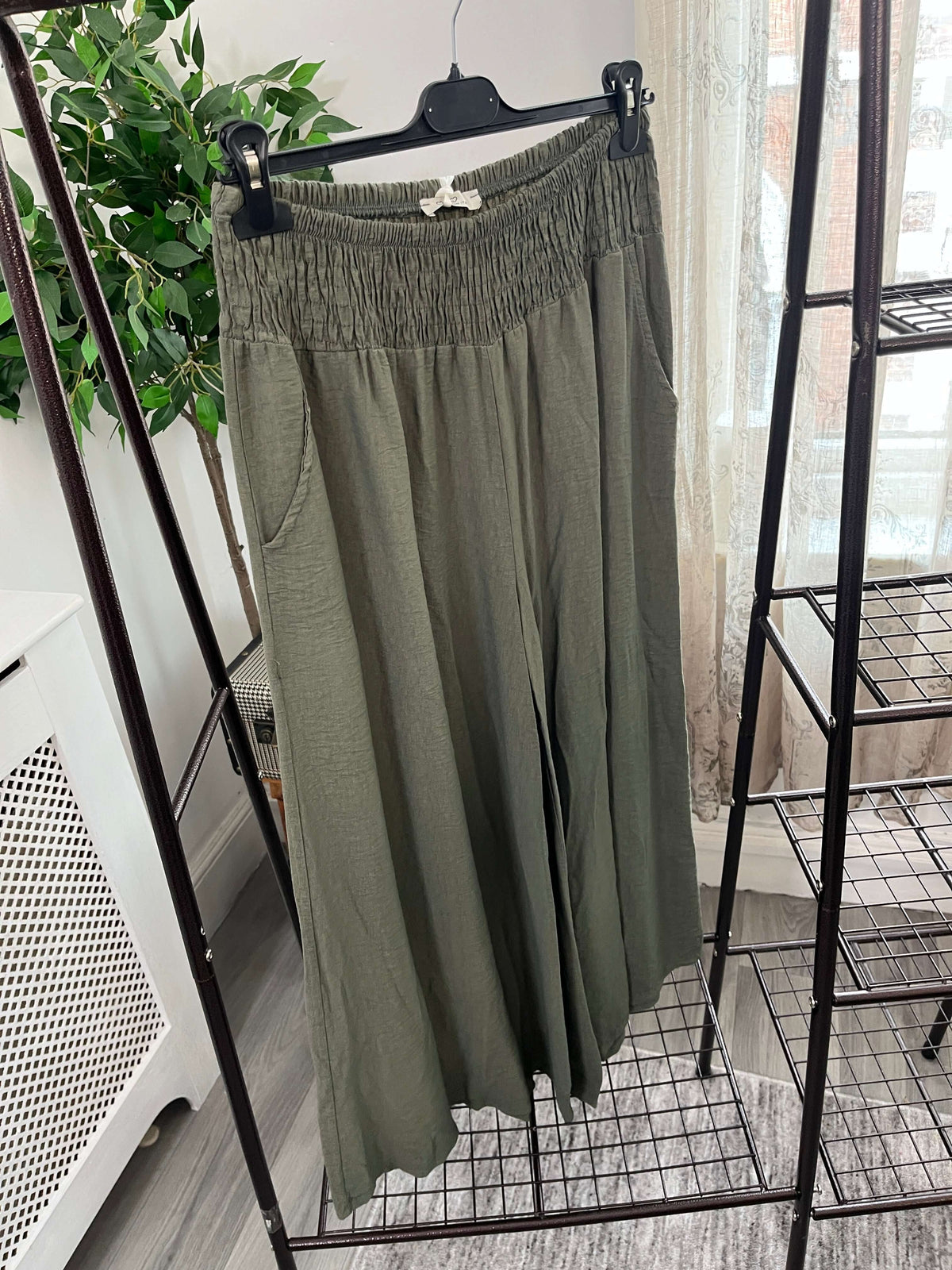 Veronica Elasticated Wide Leg Ankle Grazer