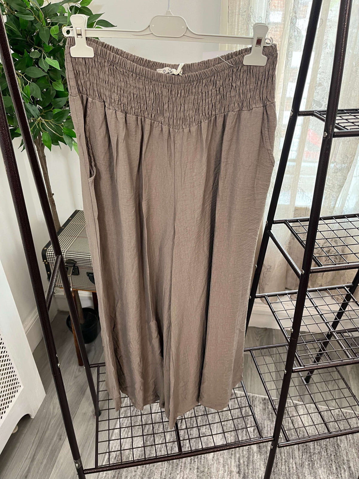 Veronica Elasticated Wide Leg Ankle Grazer
