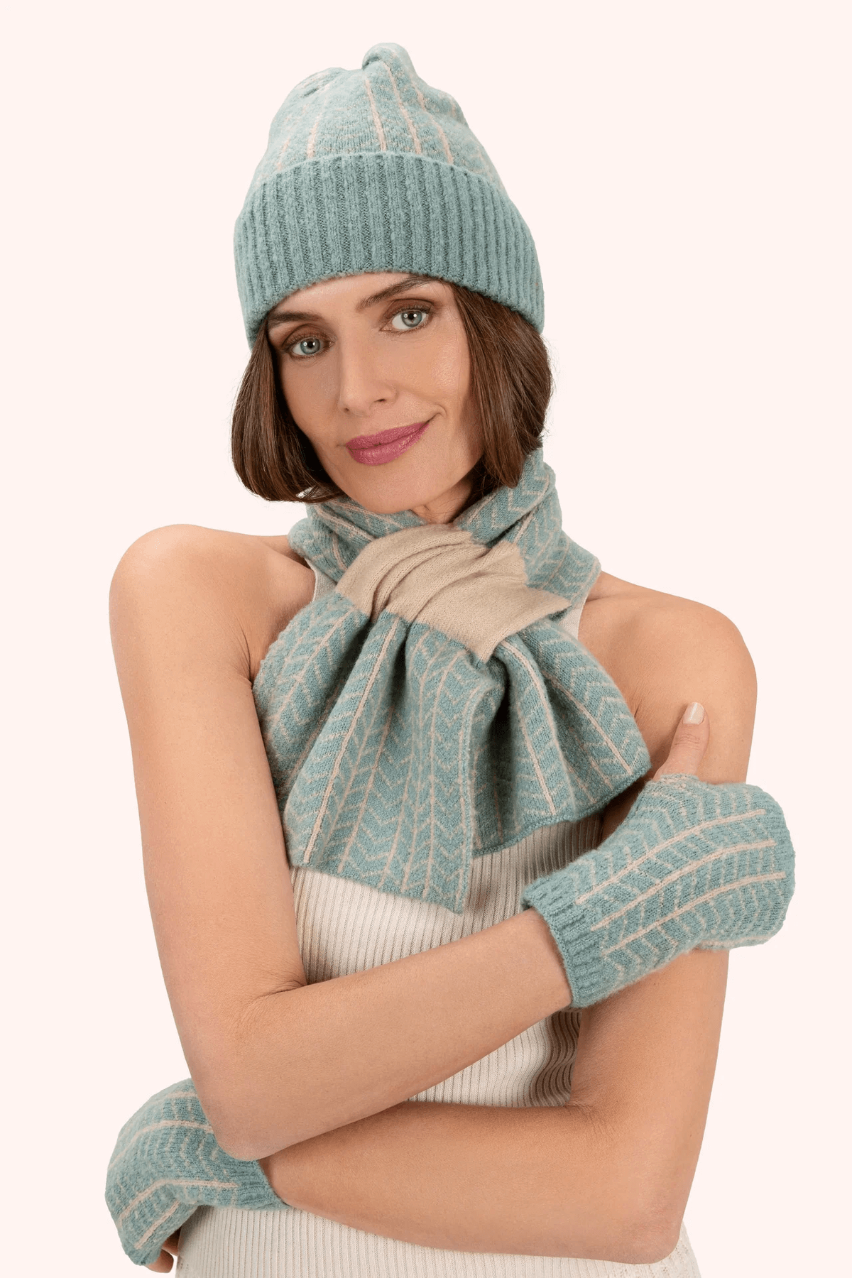 Powder Design Niamh Wrist Warmers - Ice