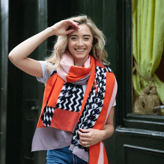 Dogtooth patch scarf