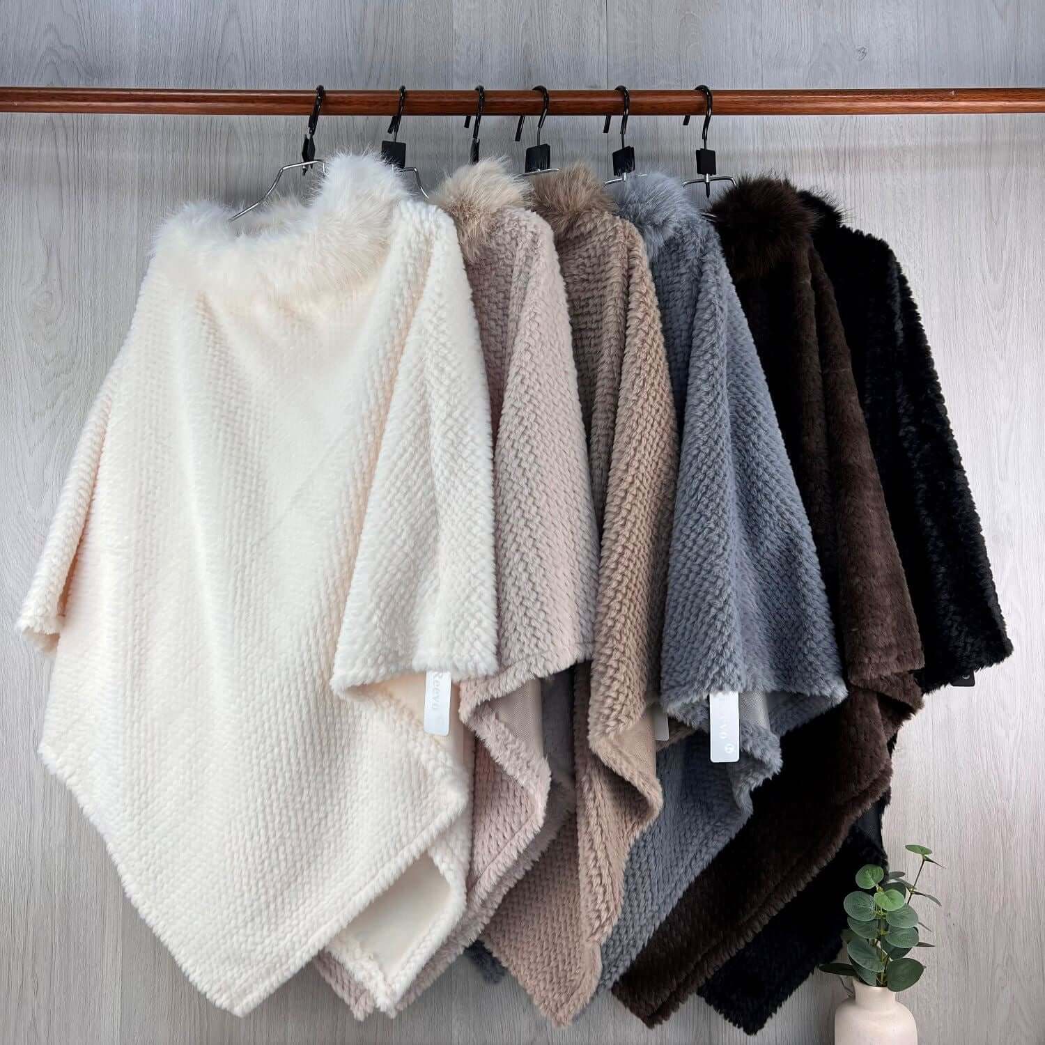 Ladies Faux Fur Collar Detail Fluffy Poncho