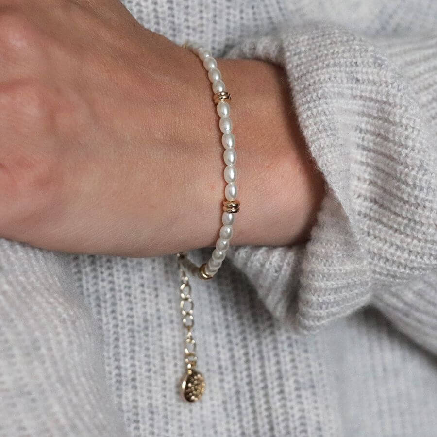 POM - Seed pearl and gold spacer bead bracelet