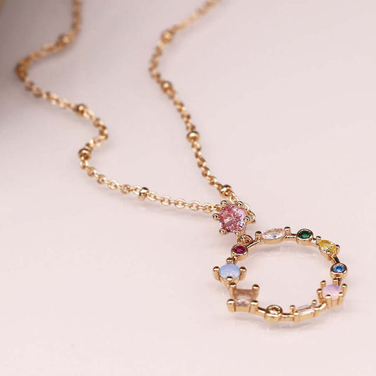 POM - Golden decorative circle necklace with mixed crystals