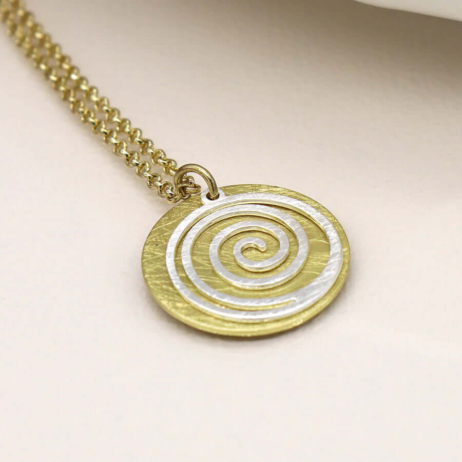 POM - Golden scratched disc and silver plated spiral necklace