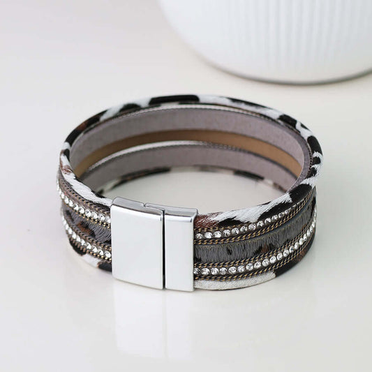 POM925 - Animal print and crystal multistrand bracelet