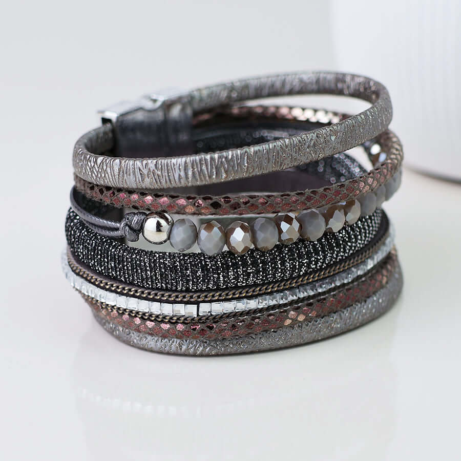 POM925 - Grey textures and crystal beads multistrand bracelet