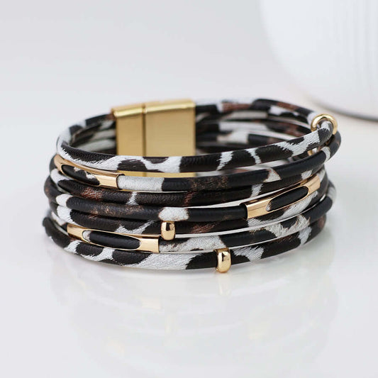 POM925 - Animal print and golden element multistrand bracelet