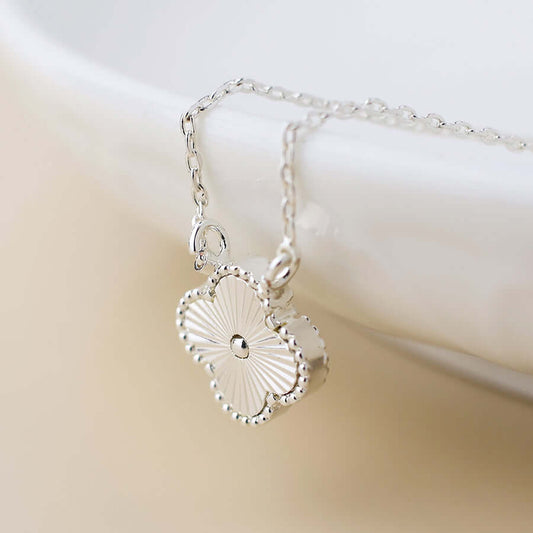 POM925 - Silver plated quatrefoil necklace