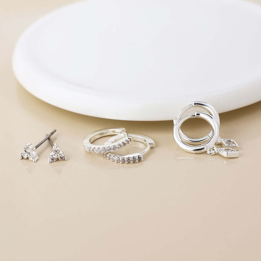 POM925 - Silver plated crystal hoops and studs earring set