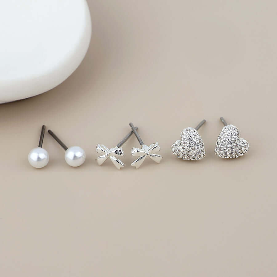 POM925 - Bo silver plated pearl, heart and bow earring set