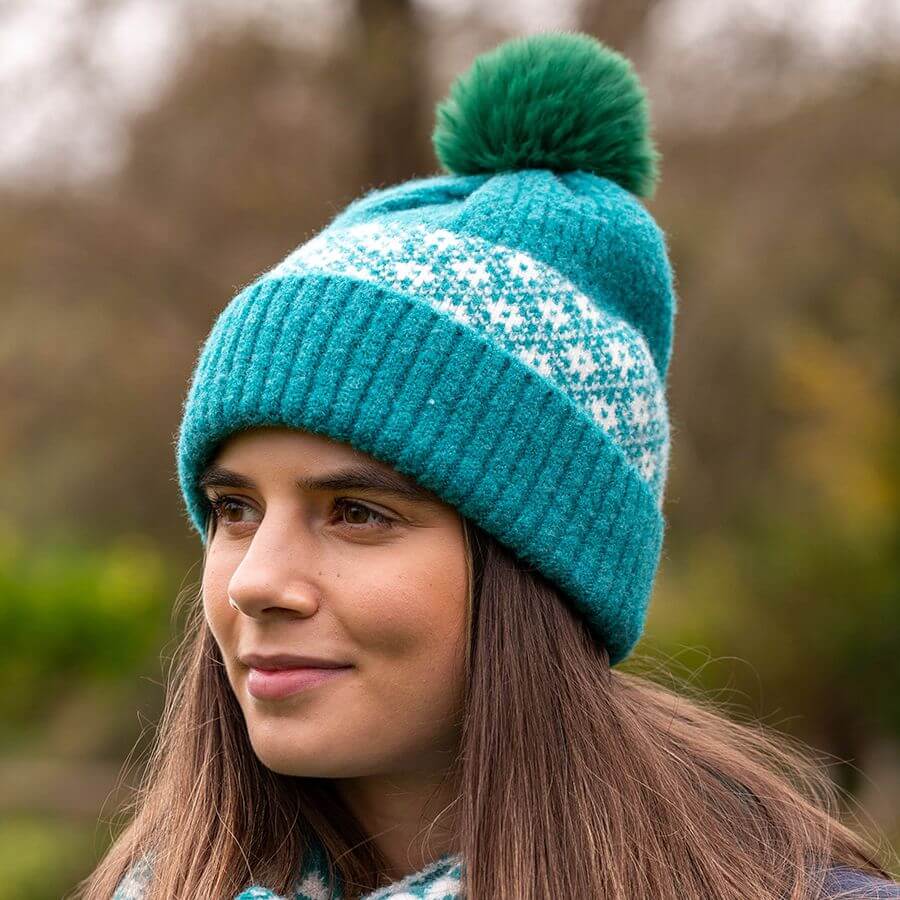 POM - Recycled blend scandi flower bobble hats