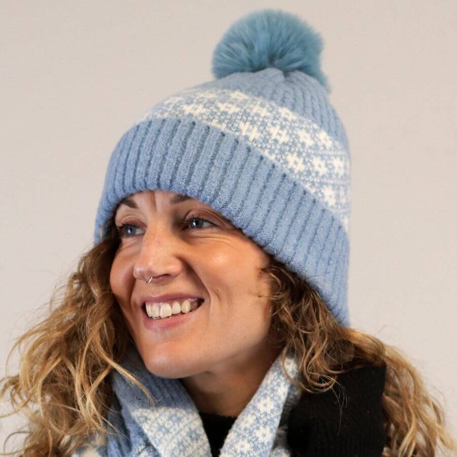 POM - Recycled blend scandi flower bobble hats