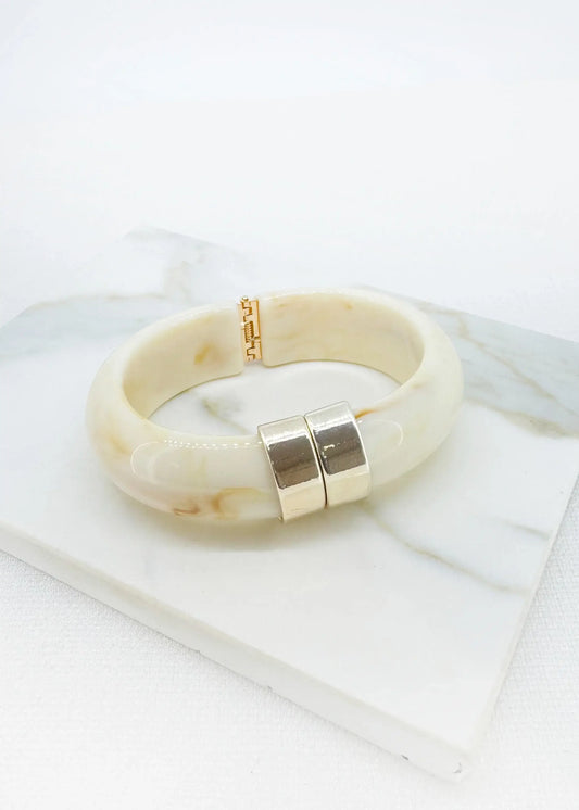 Envy Jewellery - Cream resin hinged bangle