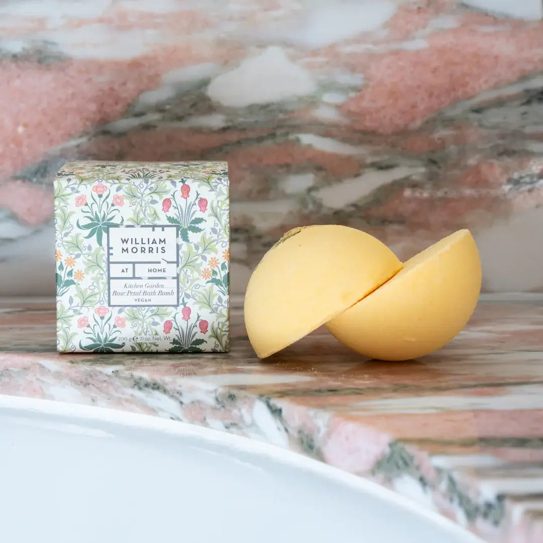 William Morris Kitchen Garden - Bath Bomb
