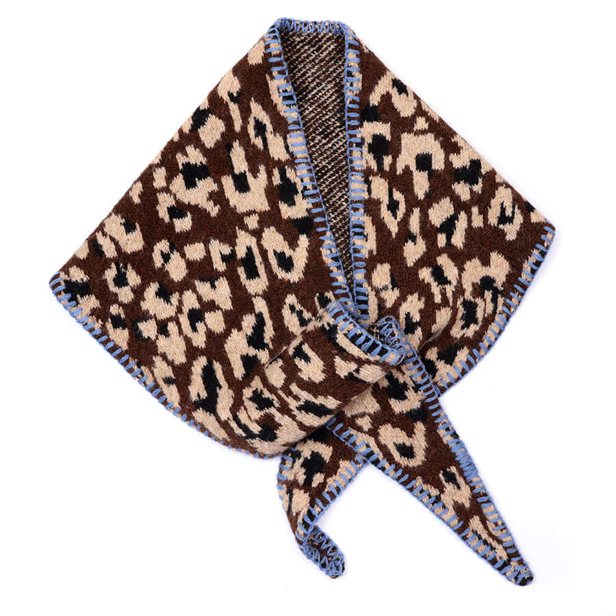 POM925 - Peggy animal print knit scarf with blue stitch detail