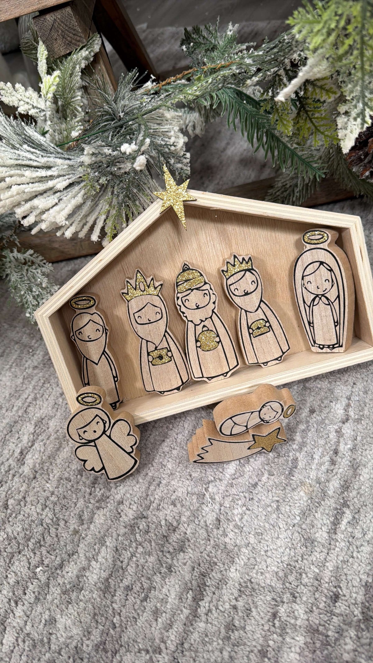 Wooden Nativity Scene Decoration