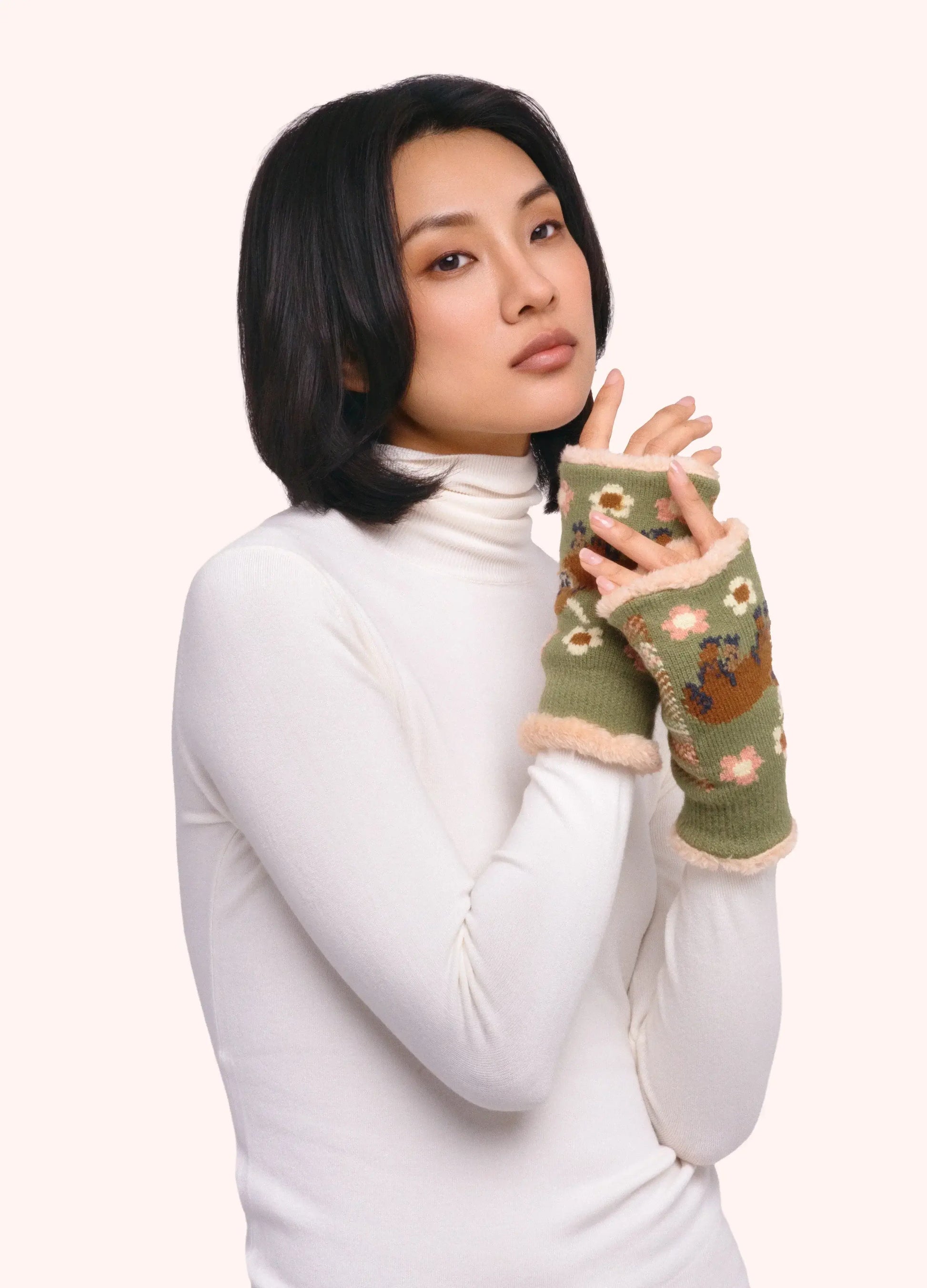 Powder Design Highland Cow Wrist Warmers/Mittens - Moss