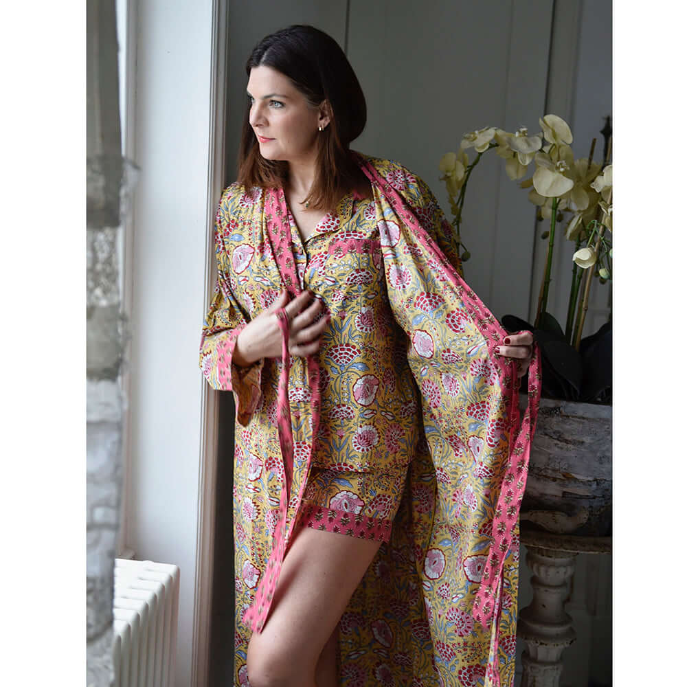 Powellcraft - Yellow & Pink Carnation Print Dressing Gown