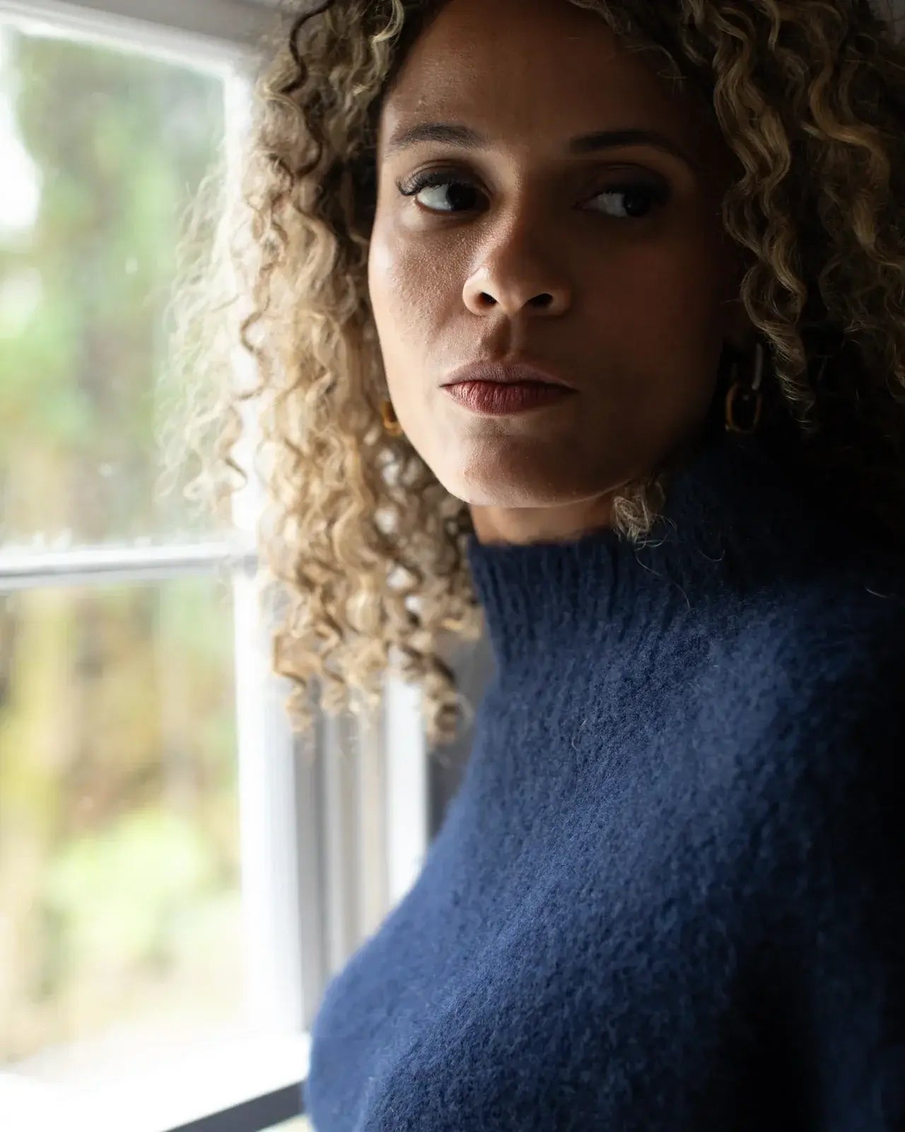 Chalk UK - Vicki Jumper Fluffy Navy