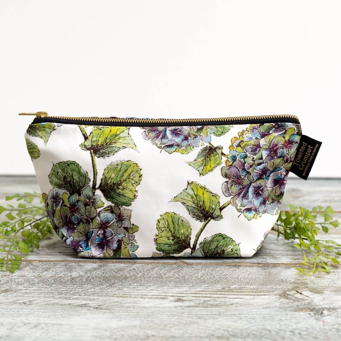 Hydrangea Wash Bag