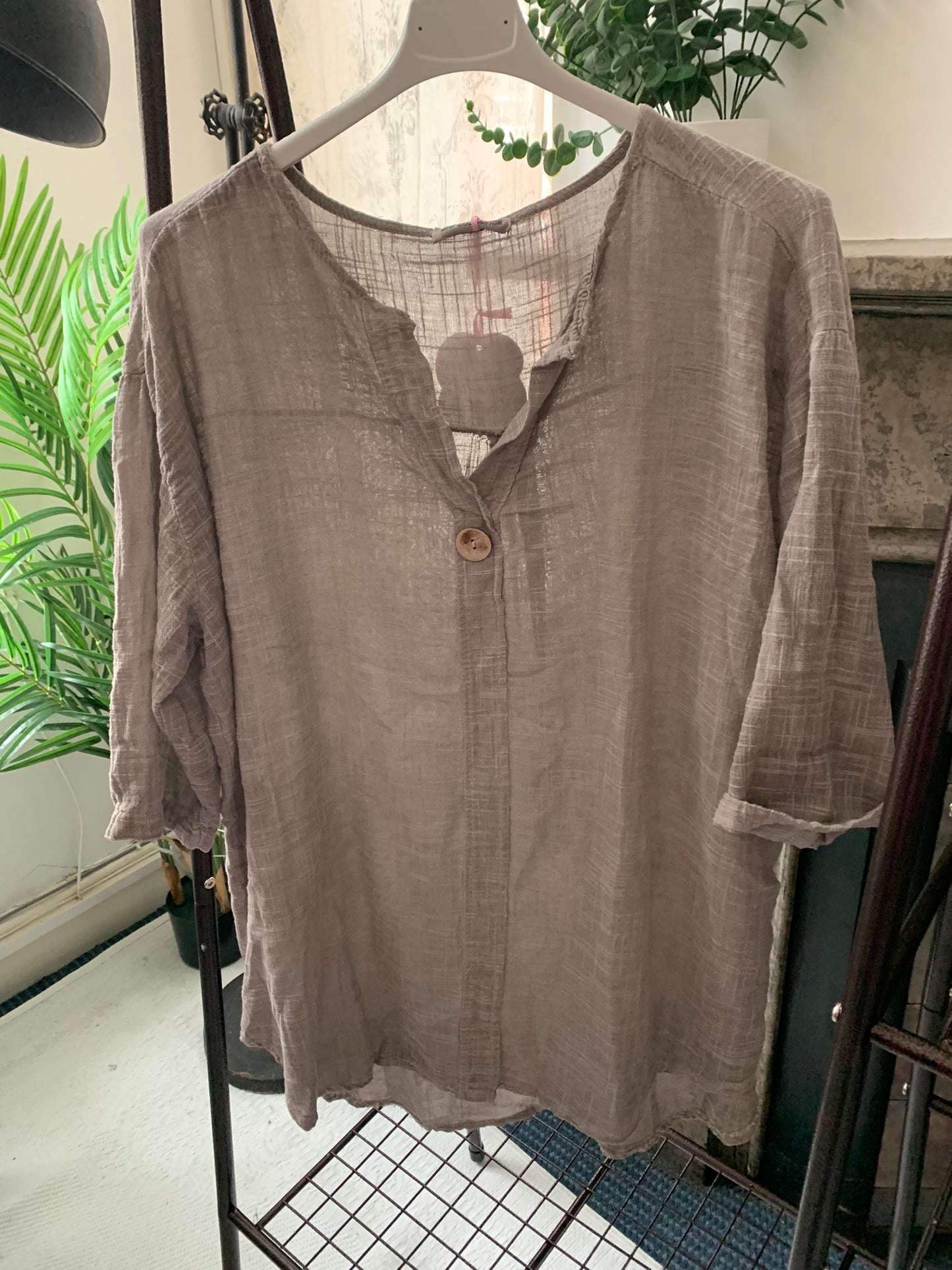 Anna One Button Linen Slouchy Blouse