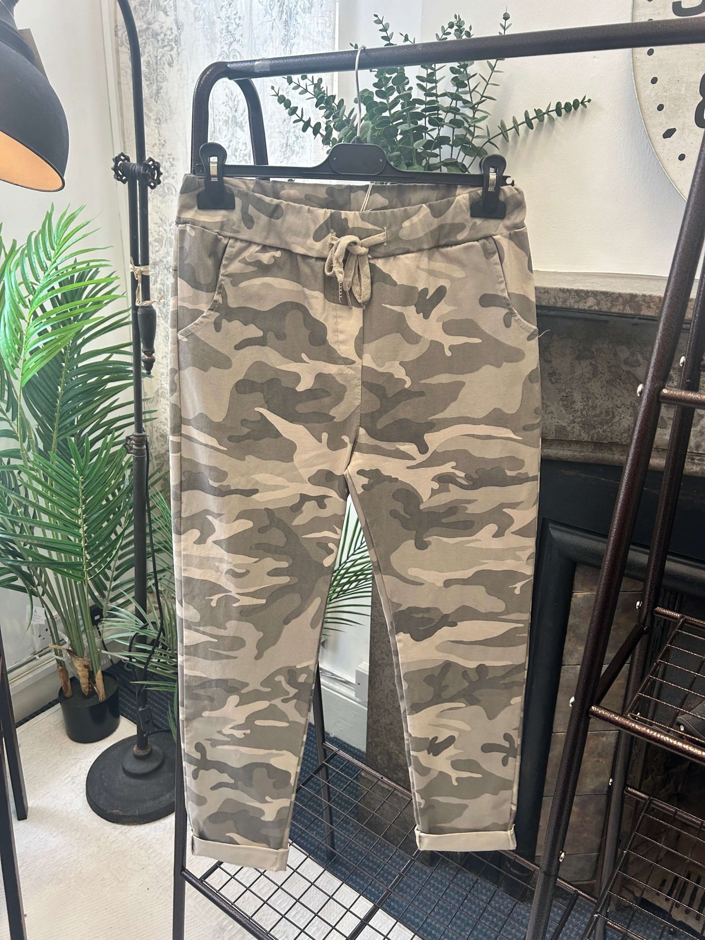 Hannah Camo Magic Jogger