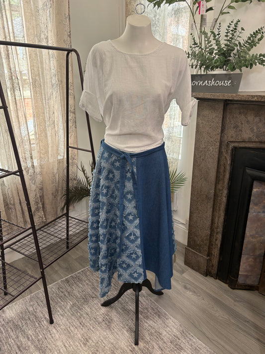 Lornashouse Exclusive by Annabelle - Split Denim Star Detail Midi Skirt