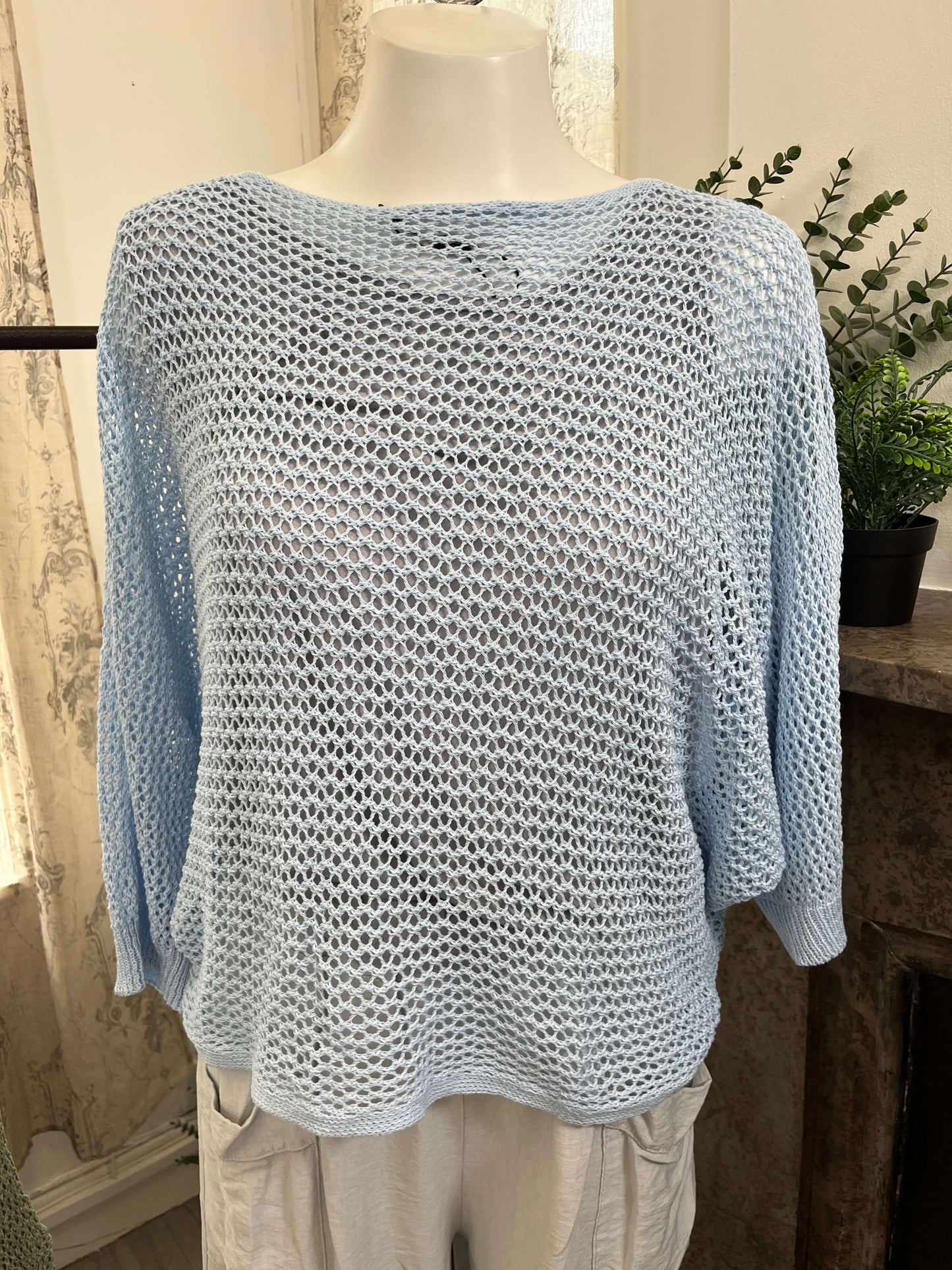 Chloe Loose Wave Drop Down Top