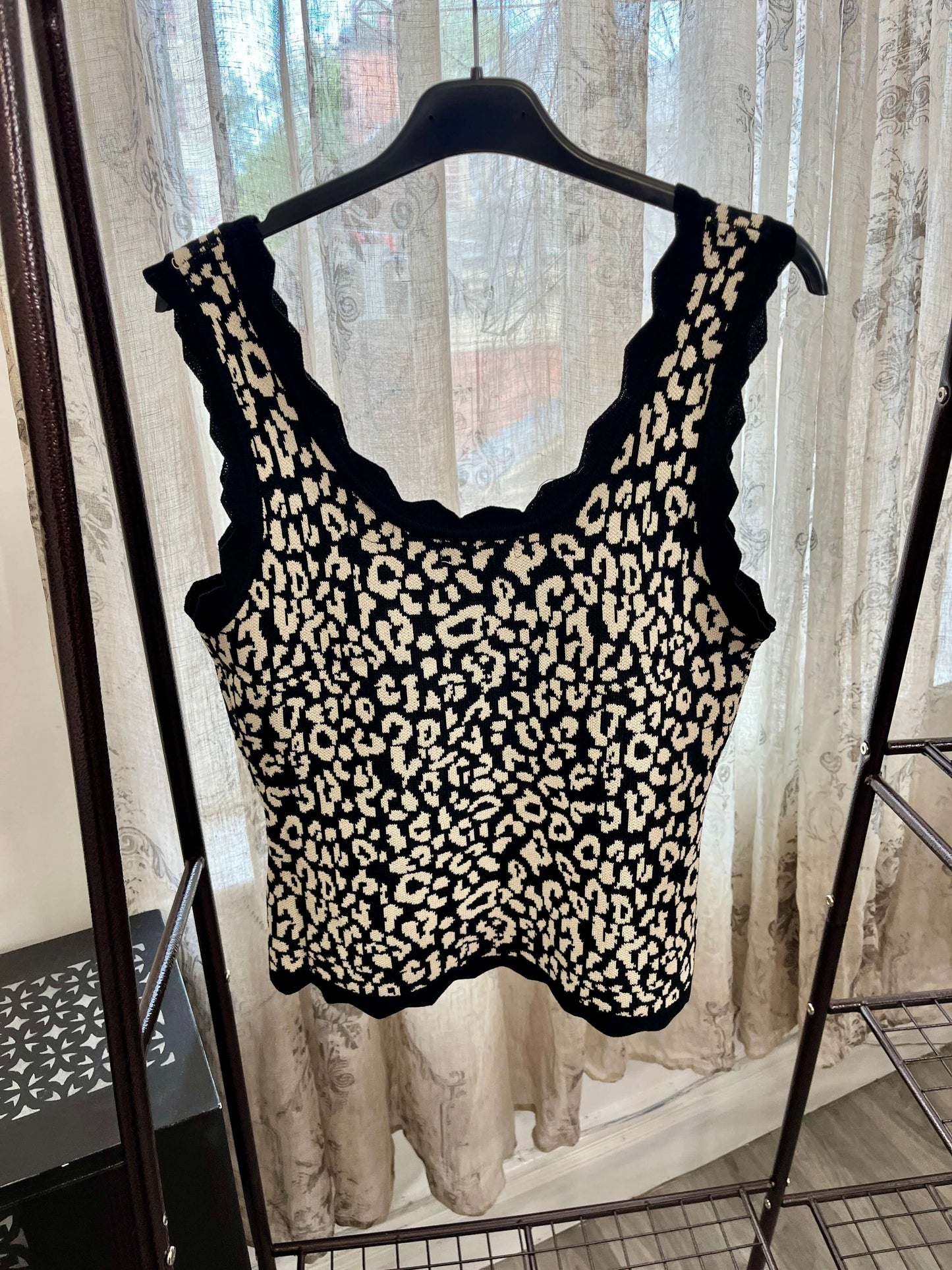 Scallop Edge Vest Top