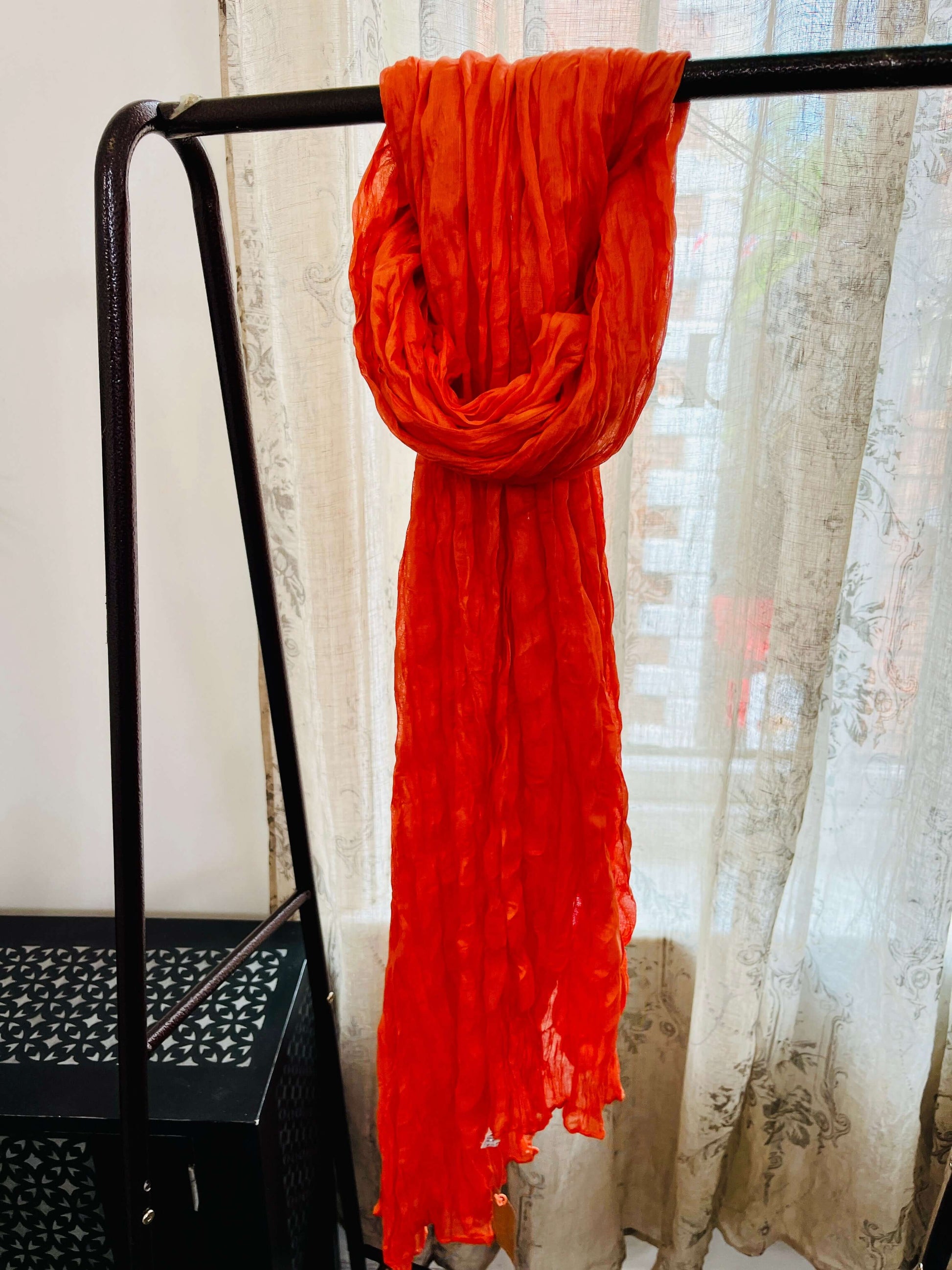 Lightweight Crinkle Effect Gauze Scarf