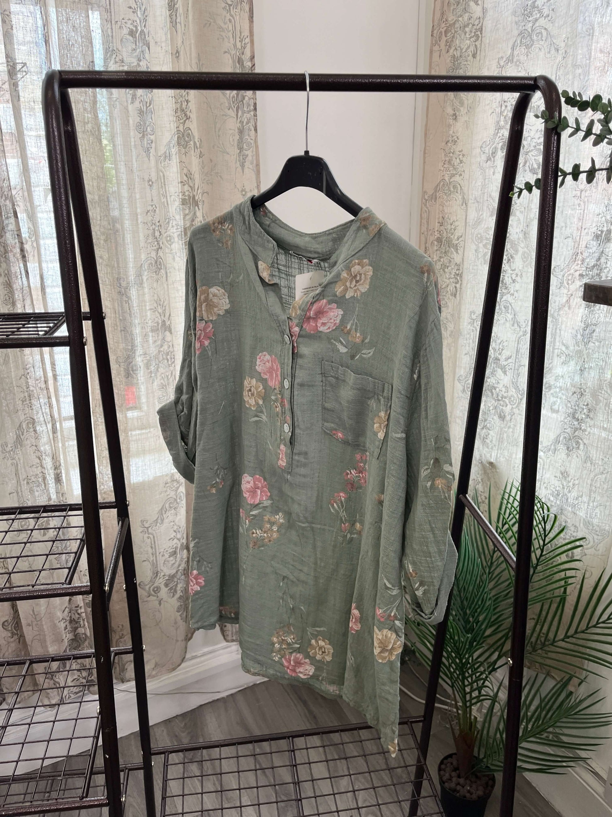 Luisa 3 Button Blouse - Vintage Floral