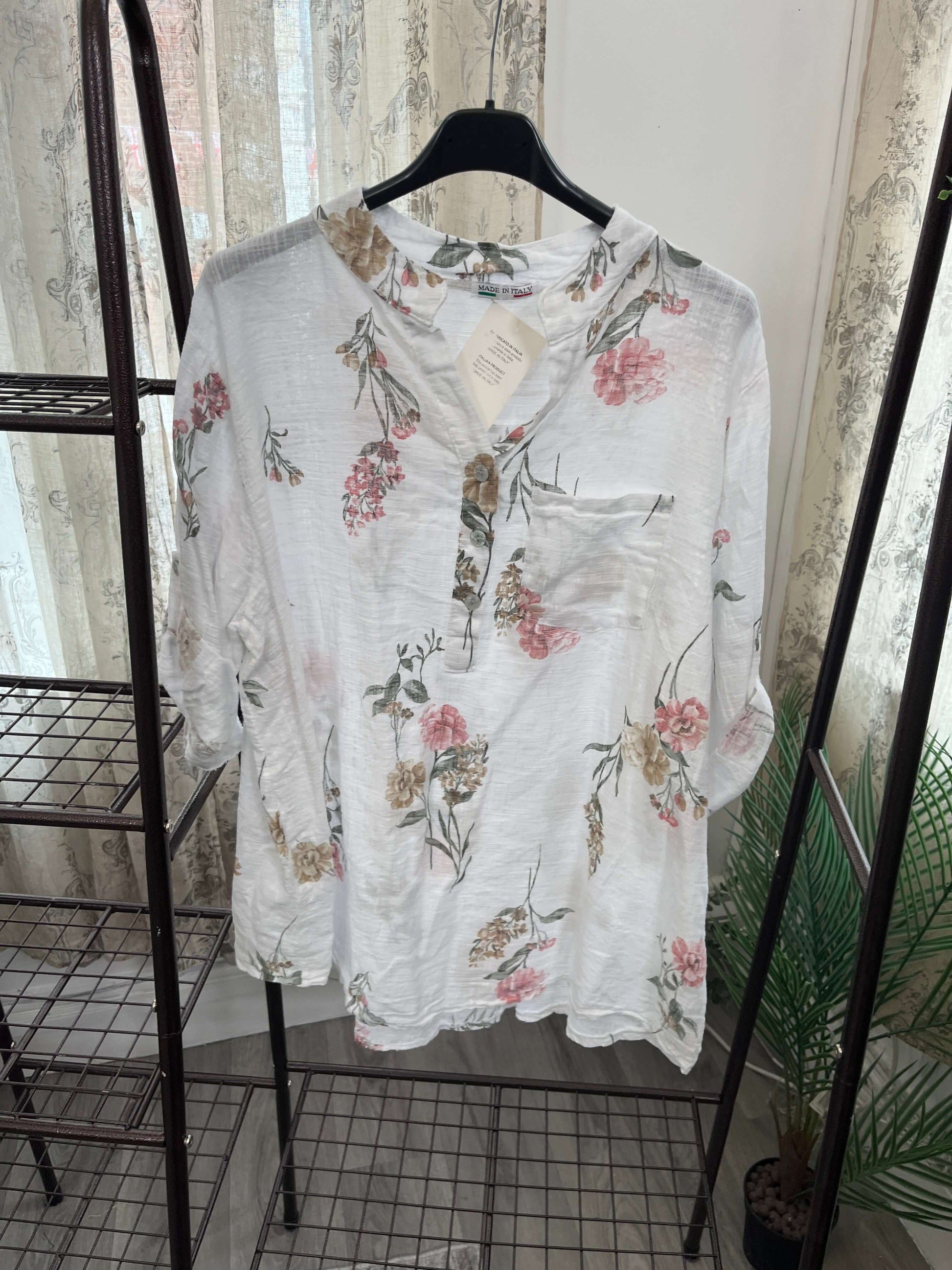 Luisa 3 Button Blouse - Vintage Floral