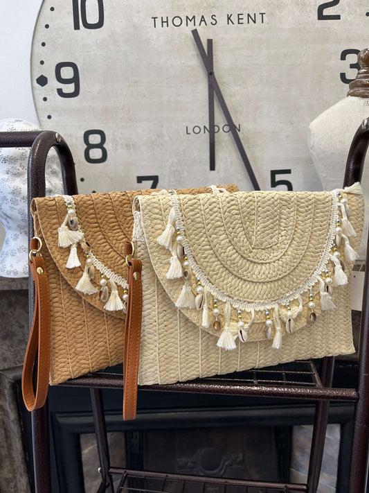 Shell Detail Straw Clutch Bags