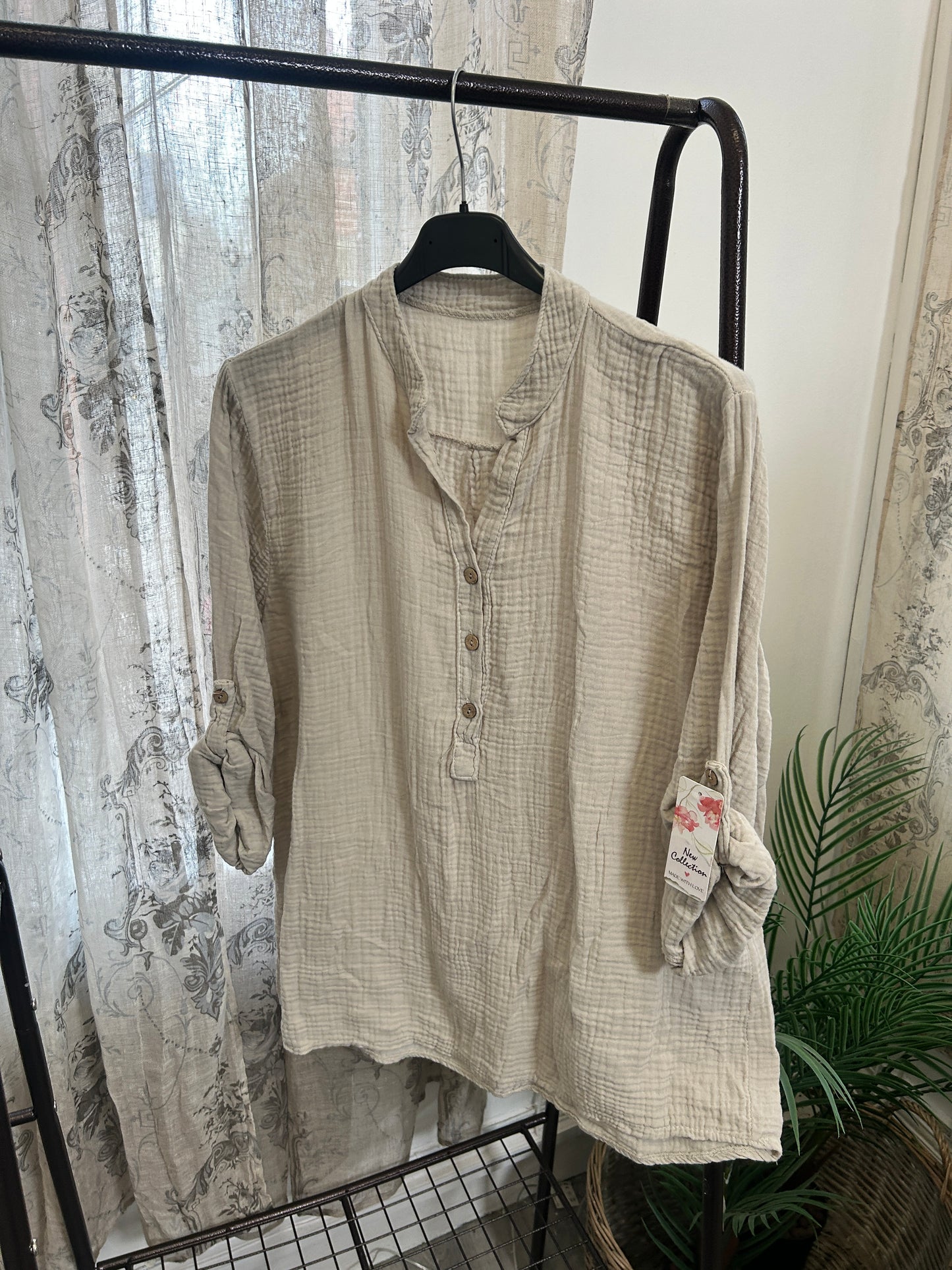 Sarah casual 3 Button Blouse - Cheesecloth