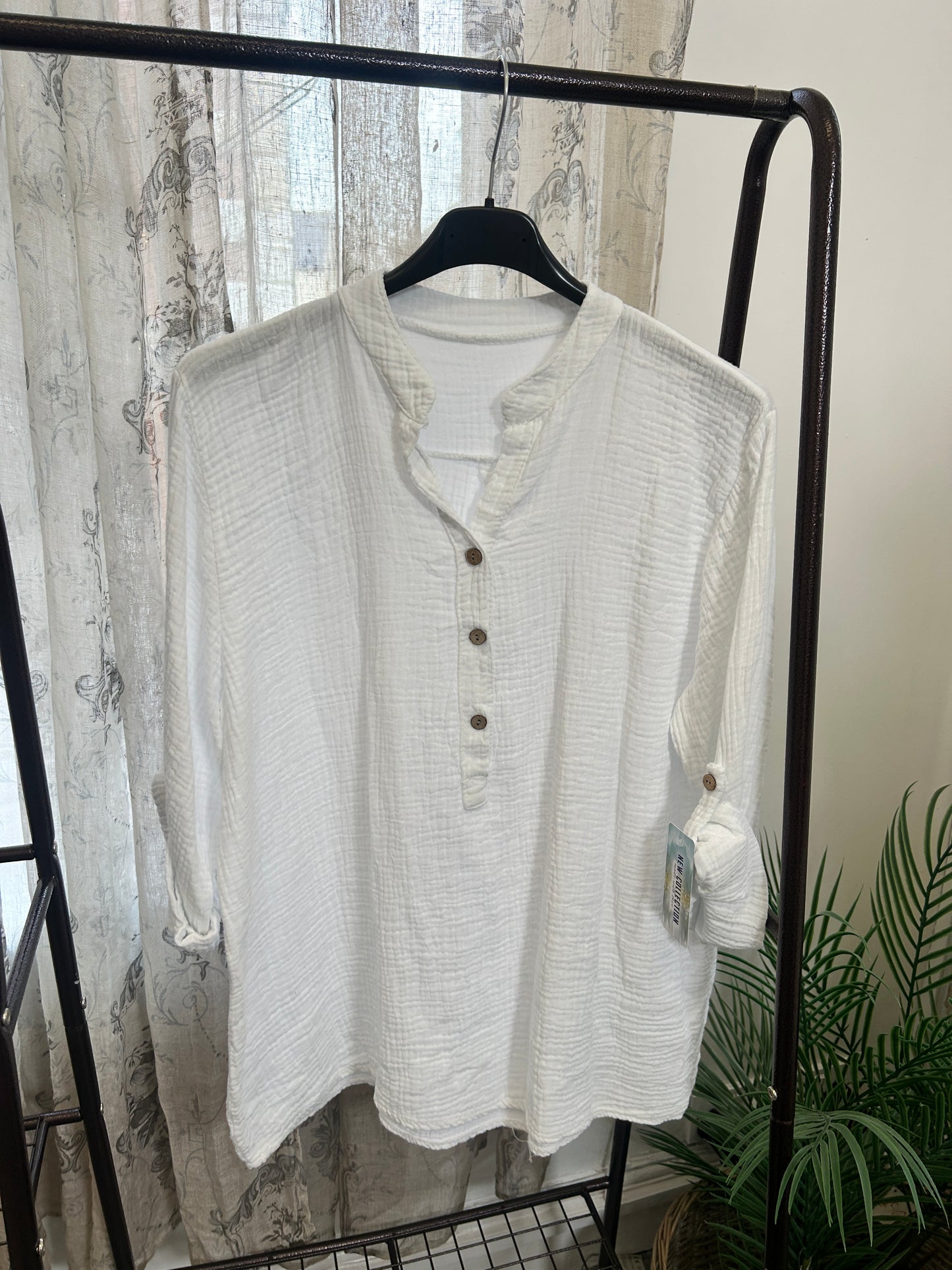 Sarah casual 3 Button Blouse - Cheesecloth