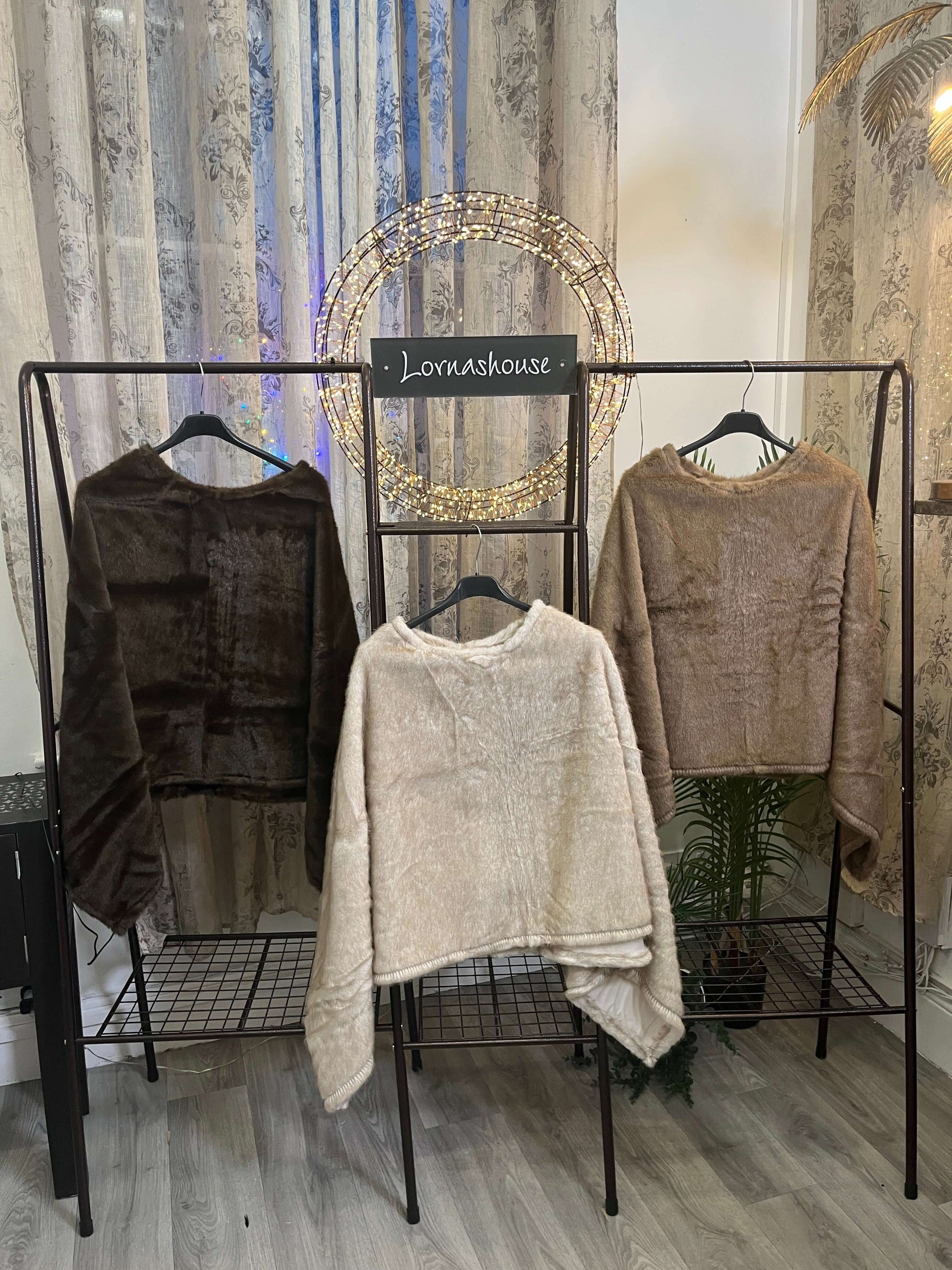 Ladies Faux Fur Poncho