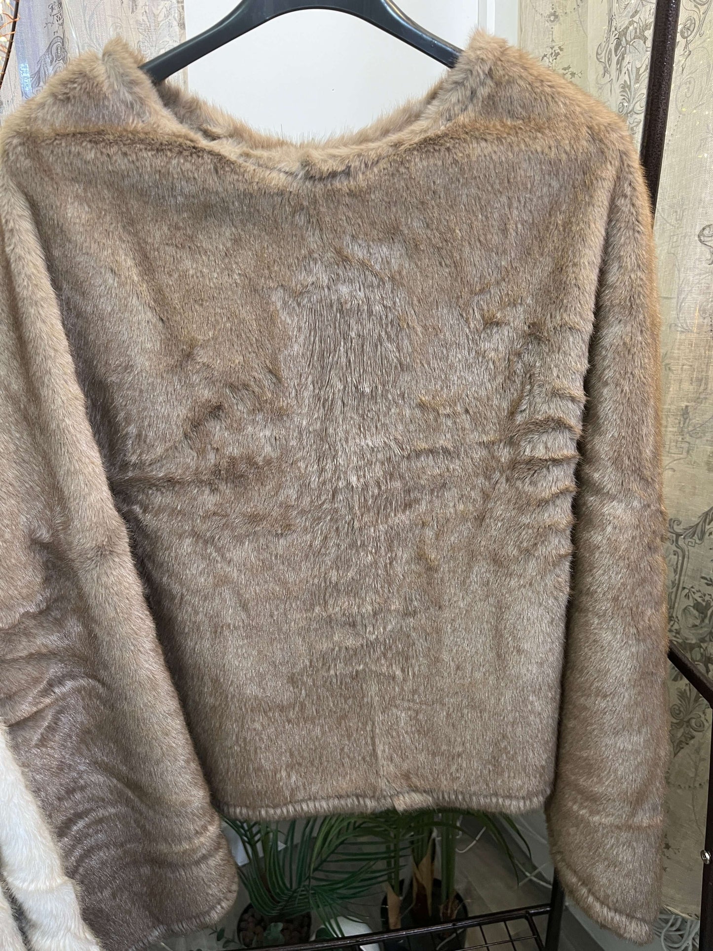 Ladies Faux Fur Poncho