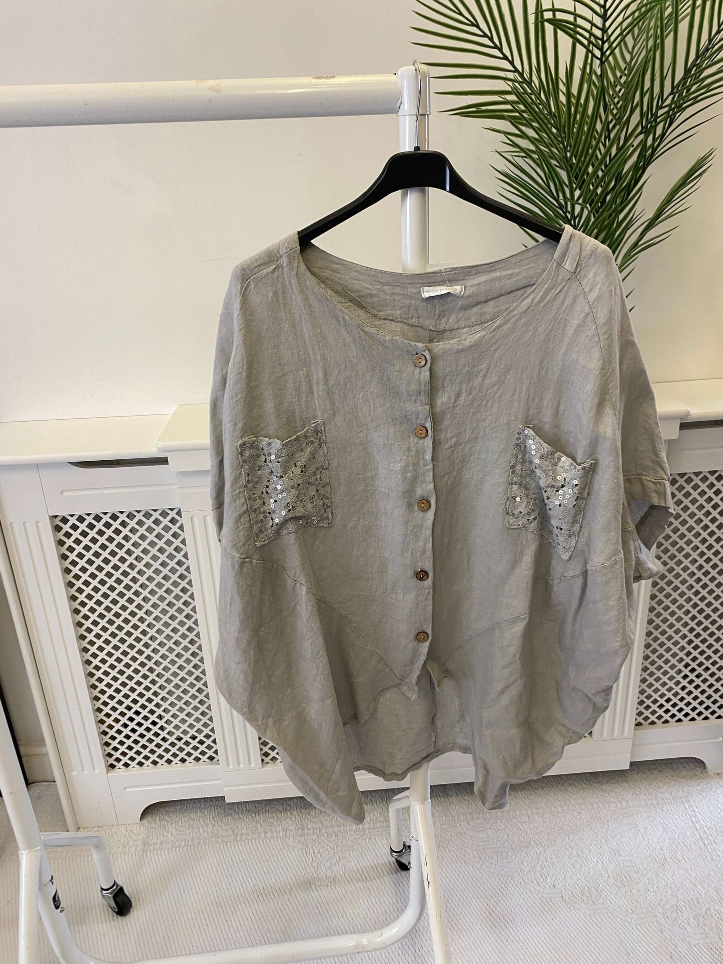 Casual linen layering Ladies Top with Sequin Pocket