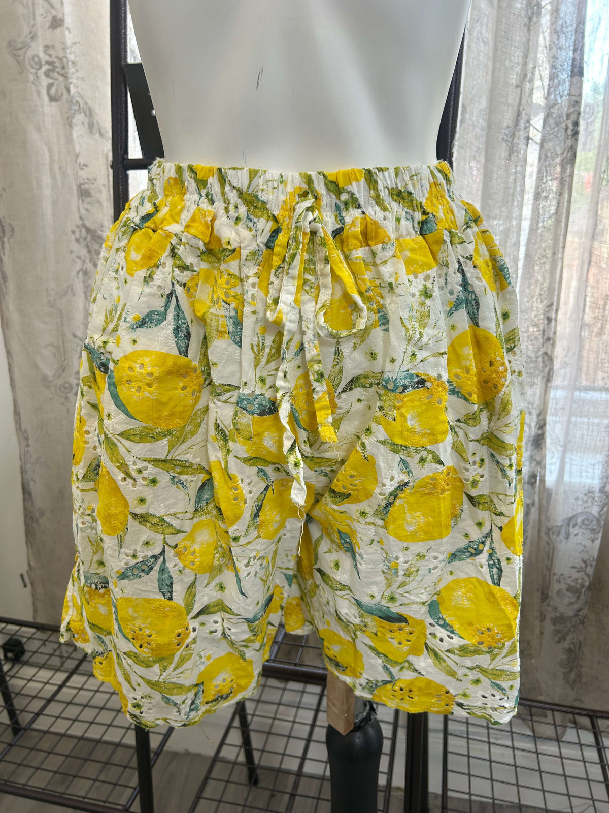 Lemon Print Broderie Anglaise Blouse/Shorts Co-ord