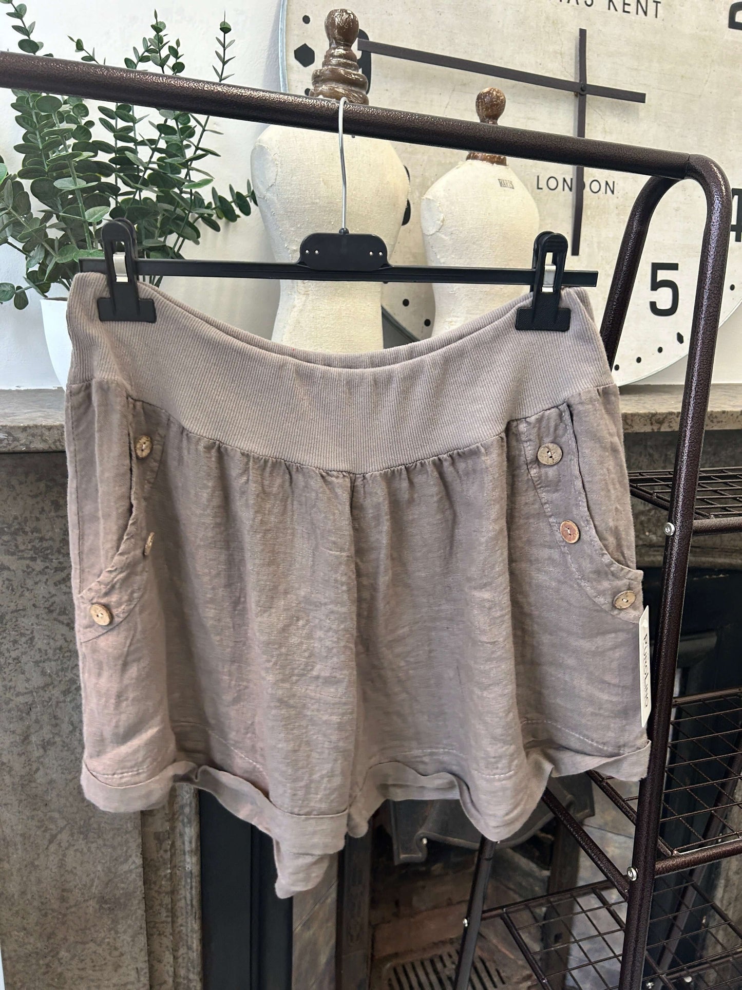 Made in Italy Linen Shorts - Large